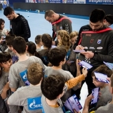50 handball-crazy kids train with Final4 stars